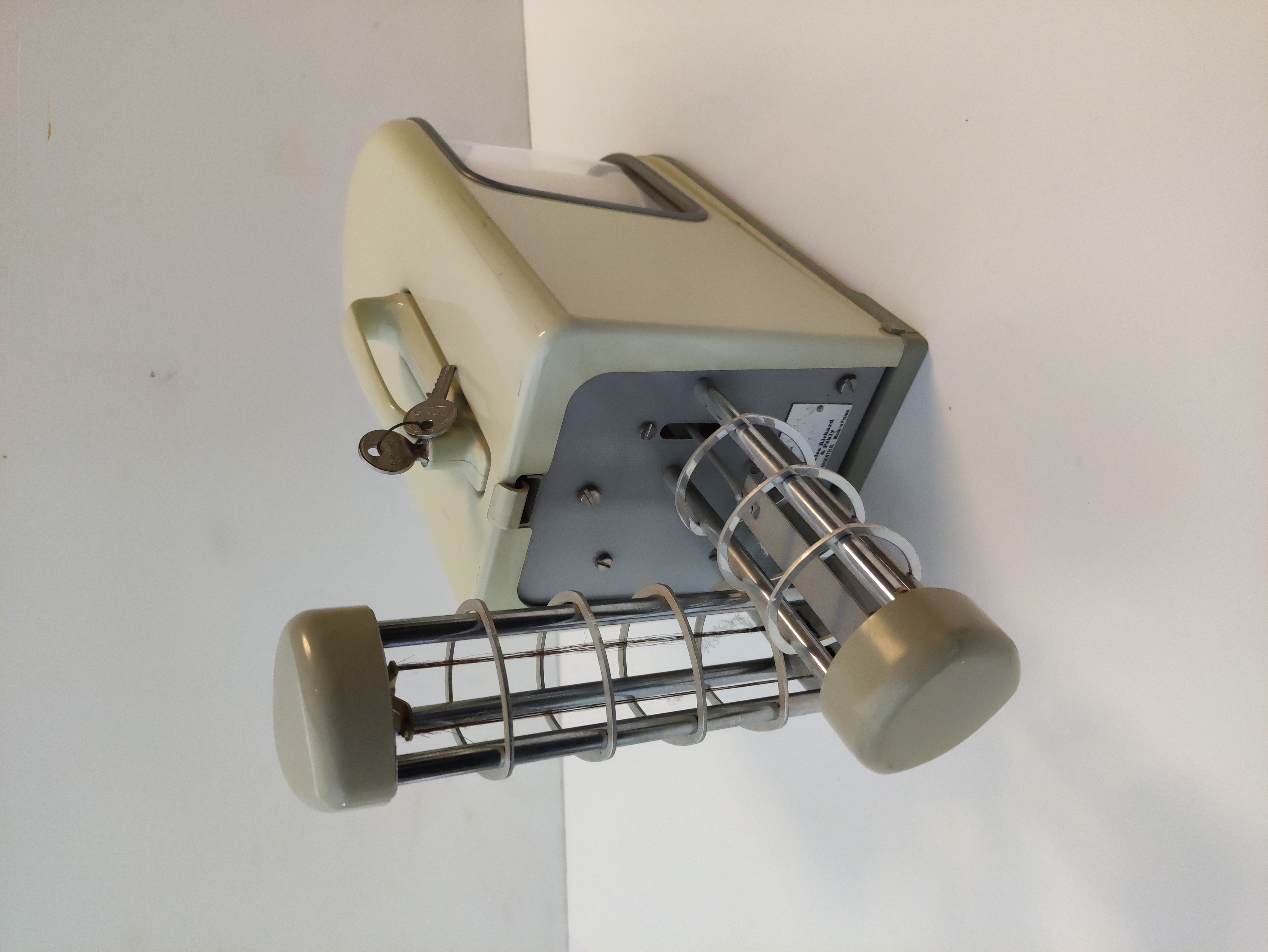 barografo caja fuerte banco metal 16_5-24x40x14 1u